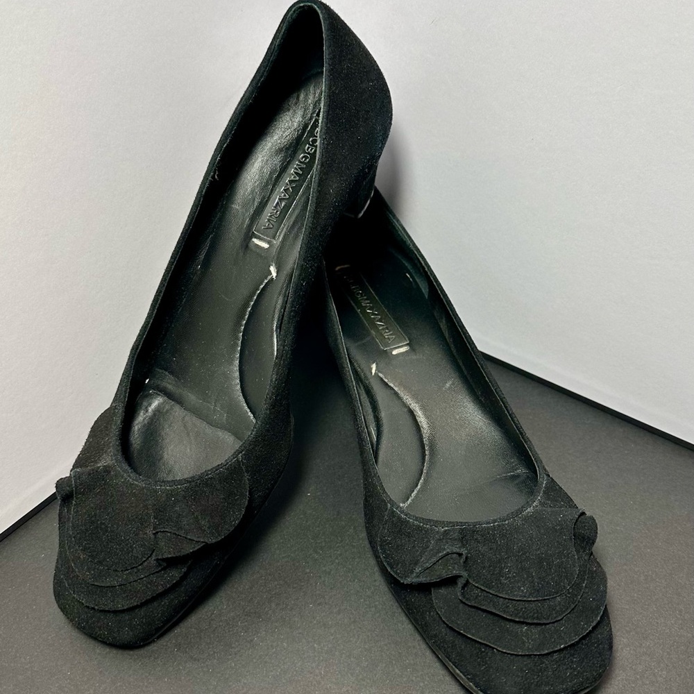 🏴☠️NWOT—BCBGMaxAzria Black Suede Heels